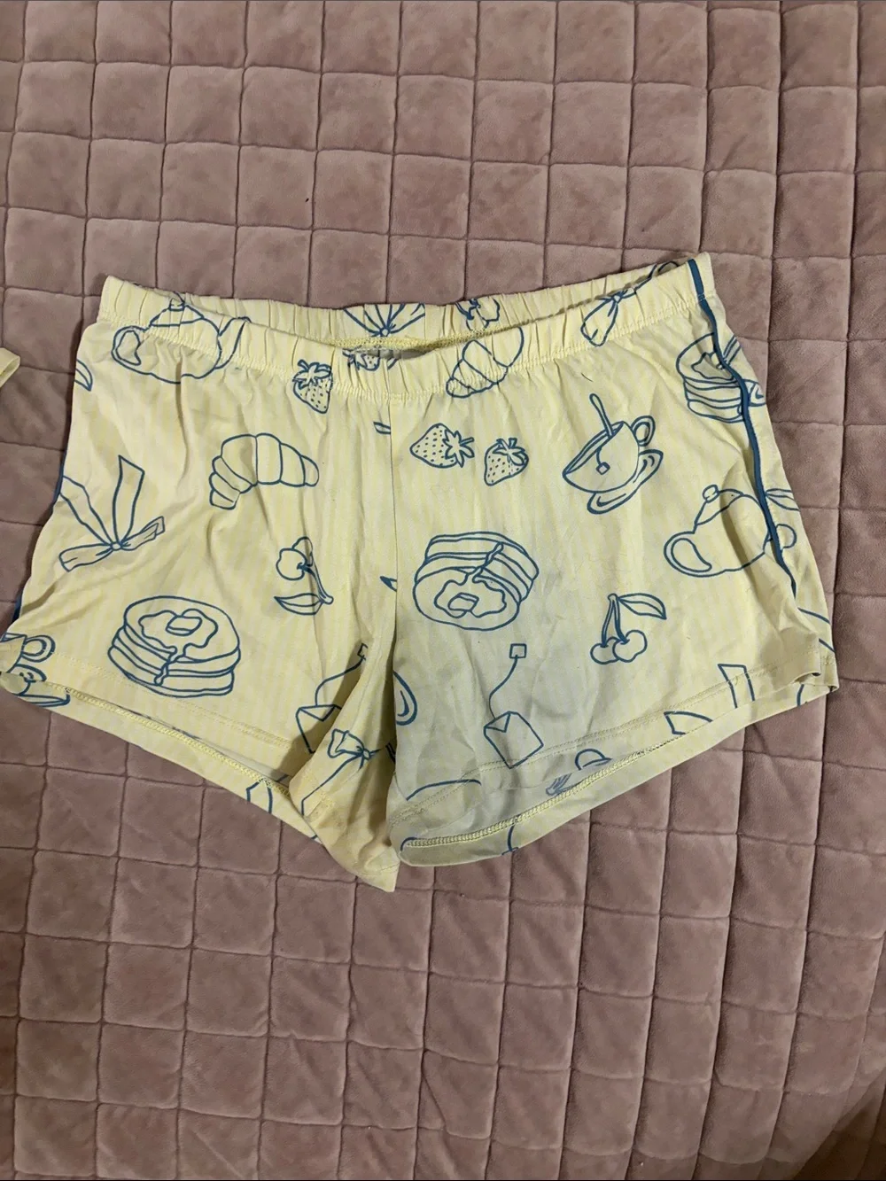 art class soft yellow